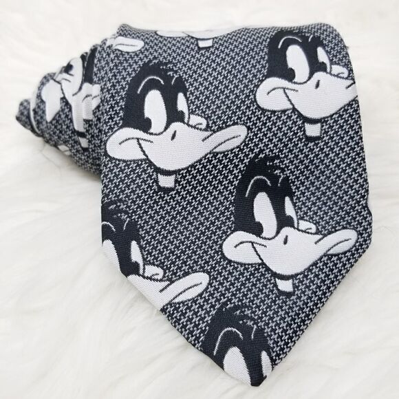 Warner Brothers Daffy Duck Classic Necktie - Picture 1 of 7